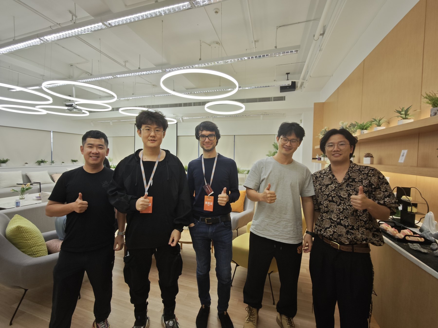 臻品斑斓与 CEO 合影